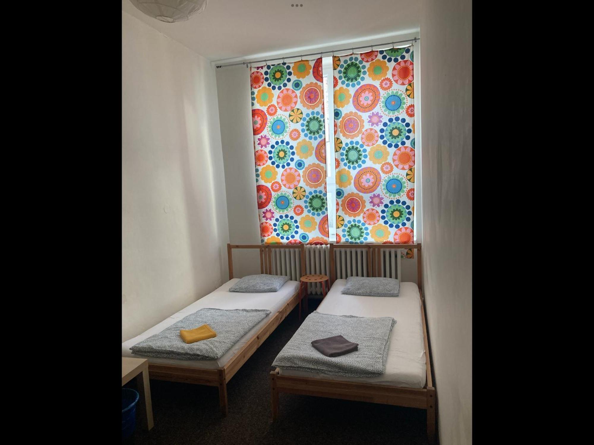 Hostel Praha Ladvi Extérieur photo